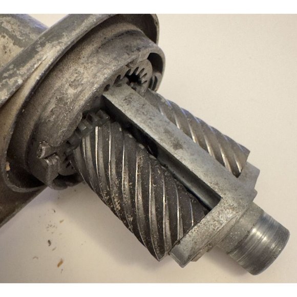 VINTAGE APSCO MIDGET BRIGHT YELLOW PENCIL SHARPENER - Picture 3 of 11